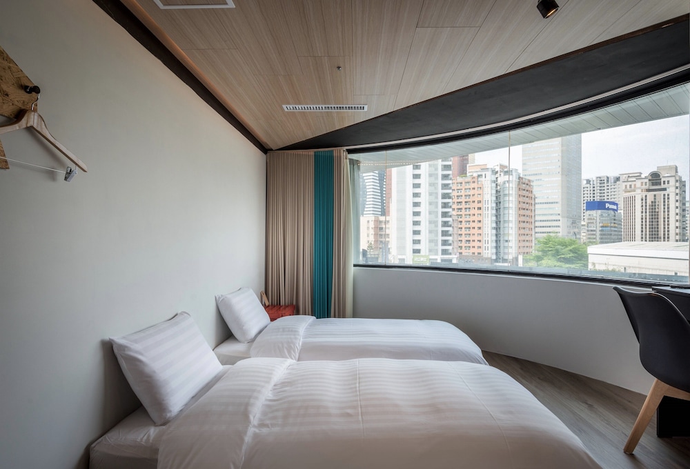 Comfort, Twin Beds