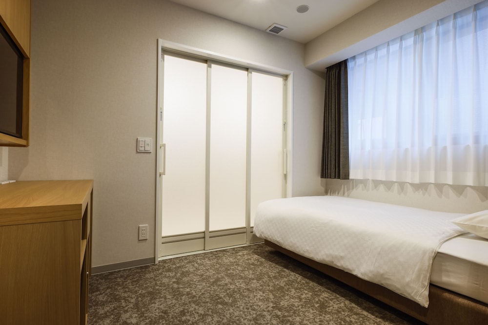 Plum Hotel 10/20