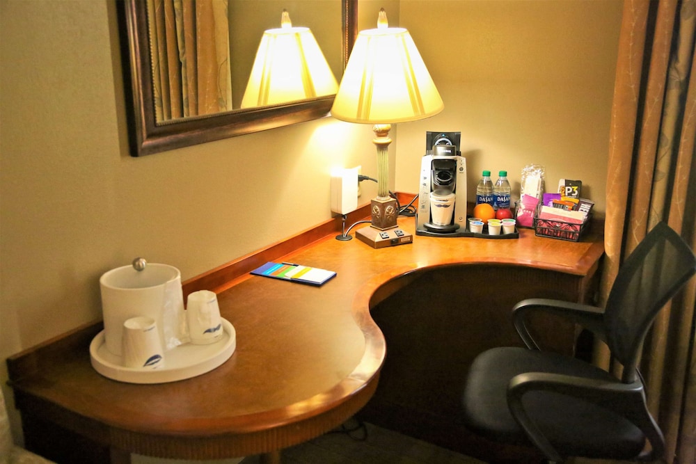 Hampton Inn And Suites Jennings 33/50