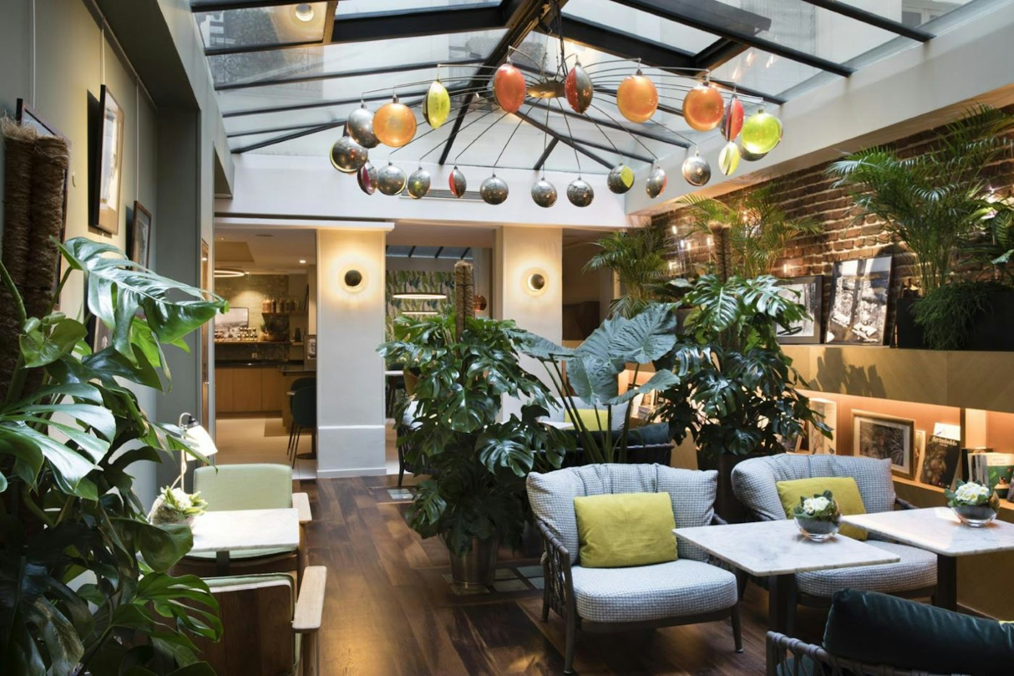 Hotel Le Six 42/63