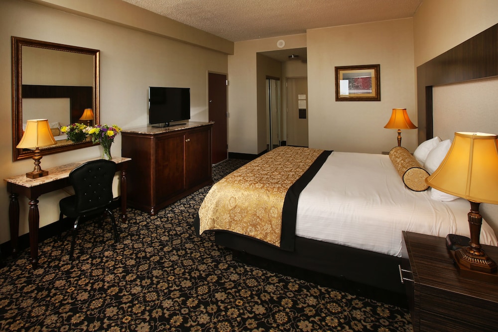 SUPERIOR, KING BED