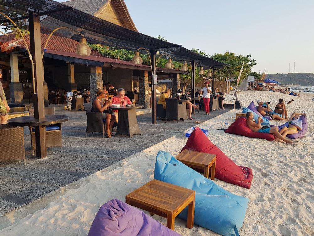 Puri Nusa Beach Hotel 20/32