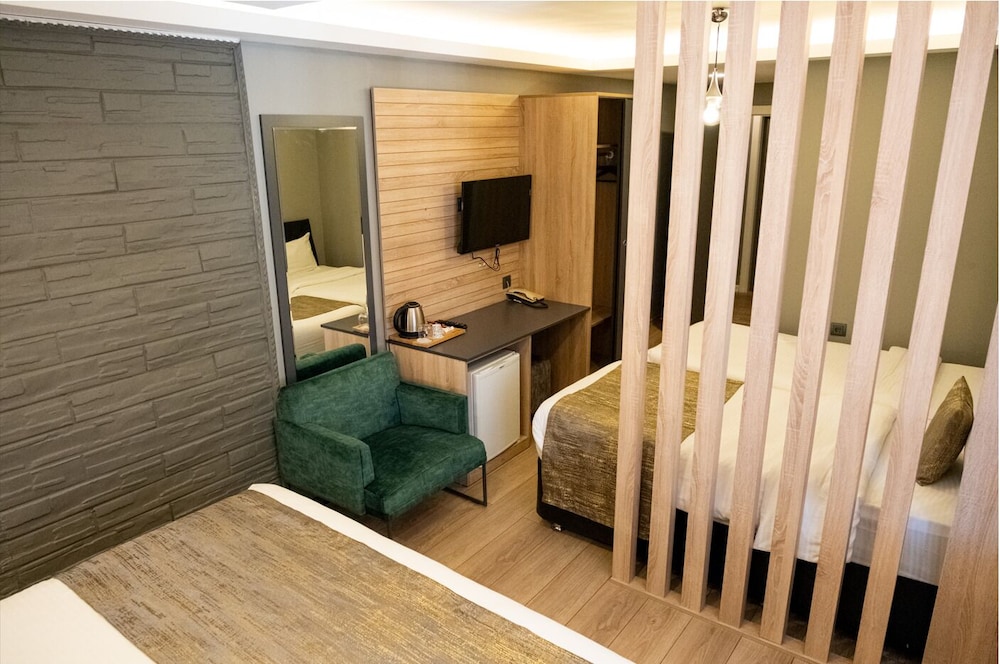 Cag Hotel 31/49