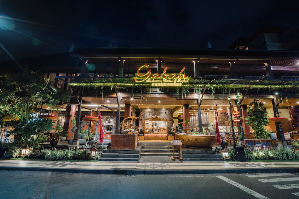 Ramayana Suites and Resorts in Kuta (Bali)