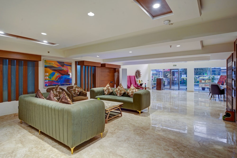 The Pearl Hotel 36/50