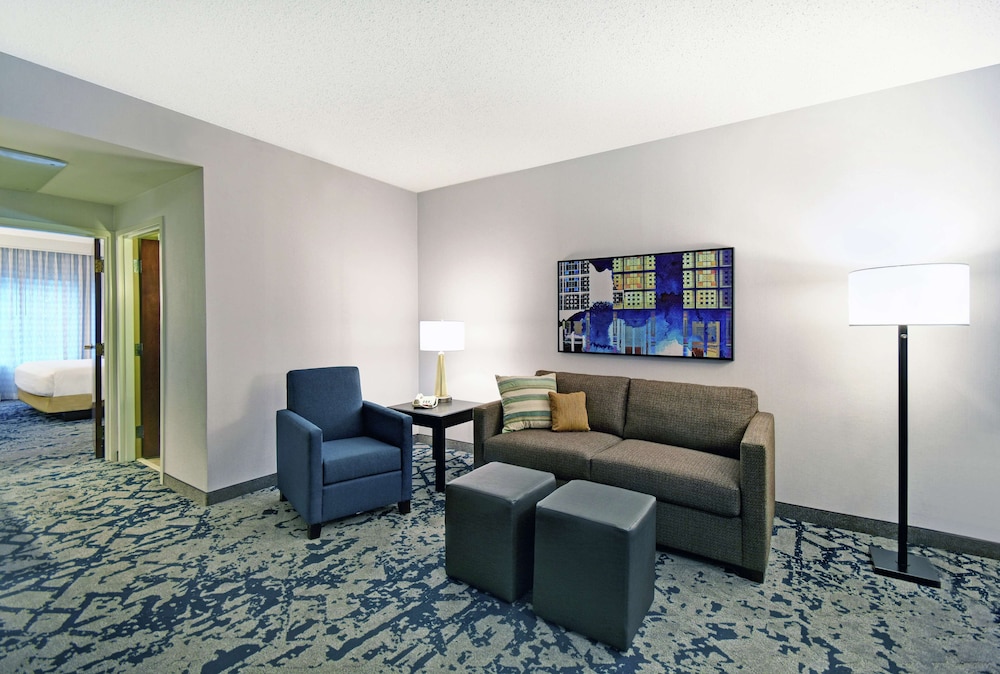 Embassy Suites Charleston 27/58