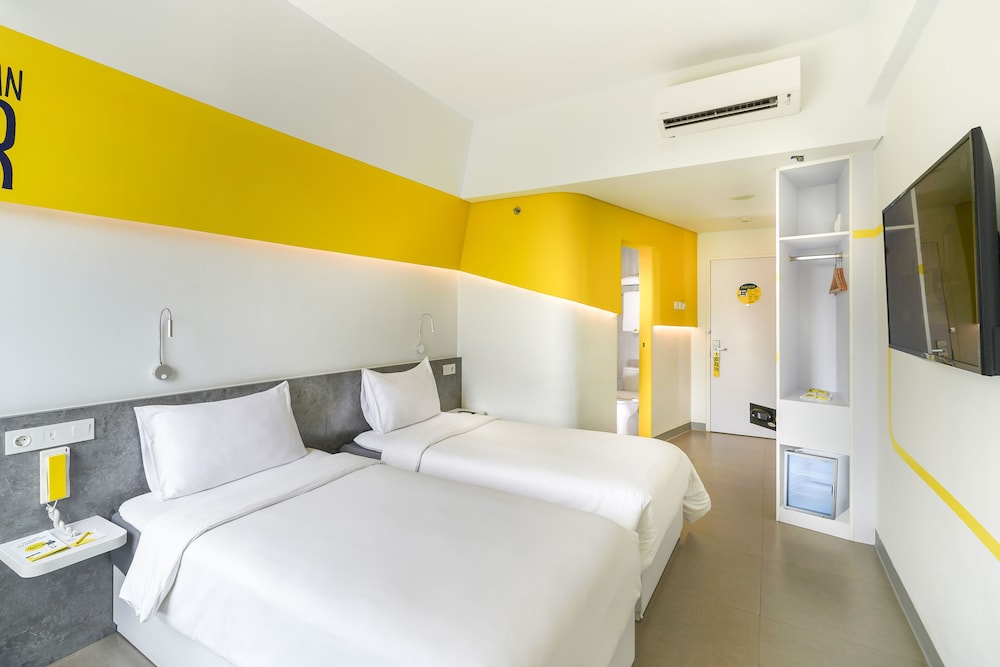Yello Hotel Manggarai 12/32