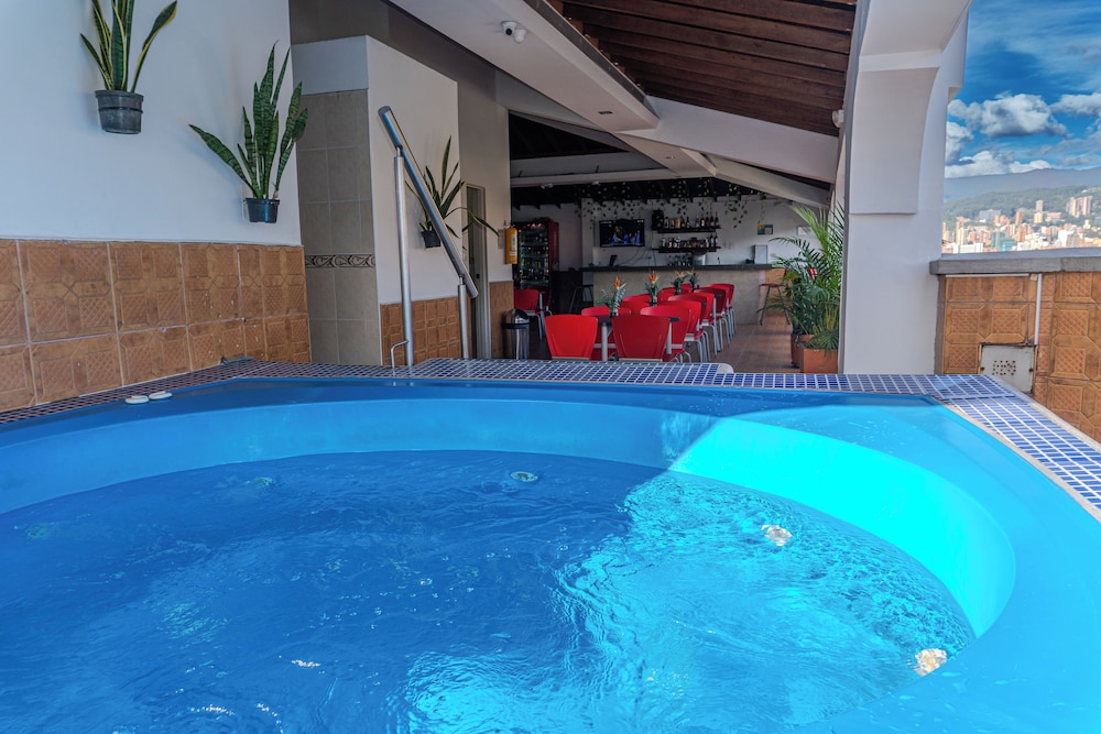 Hotel Alcaravan 35/58