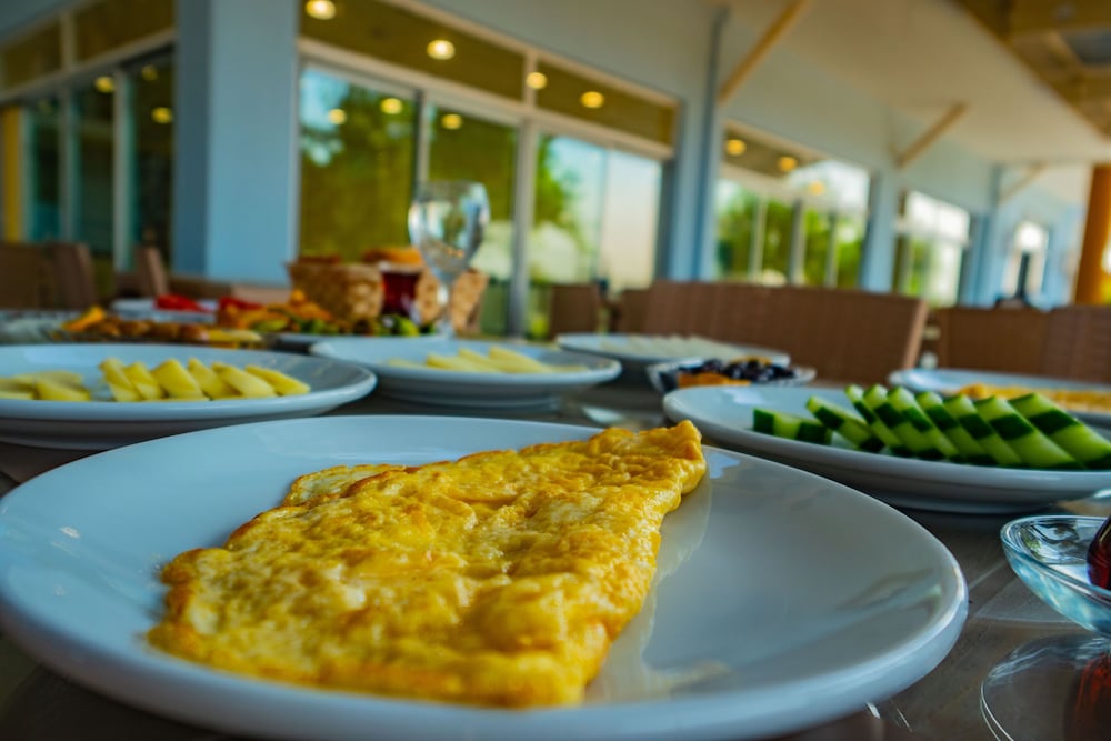 Prenses Sealine Beach Hotel photo3
