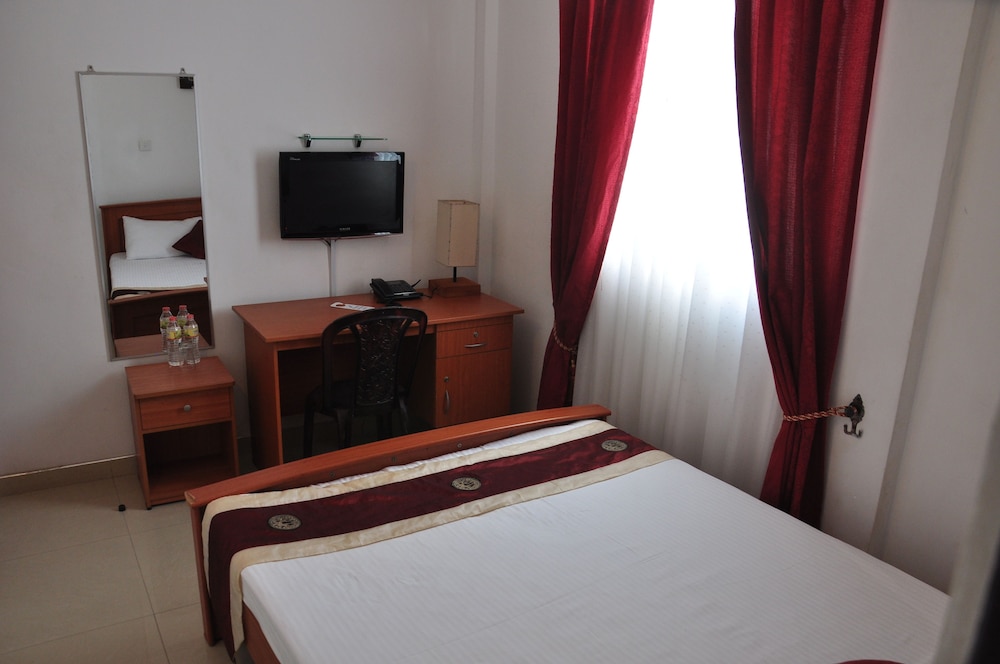 Villa Hotel 17/50
