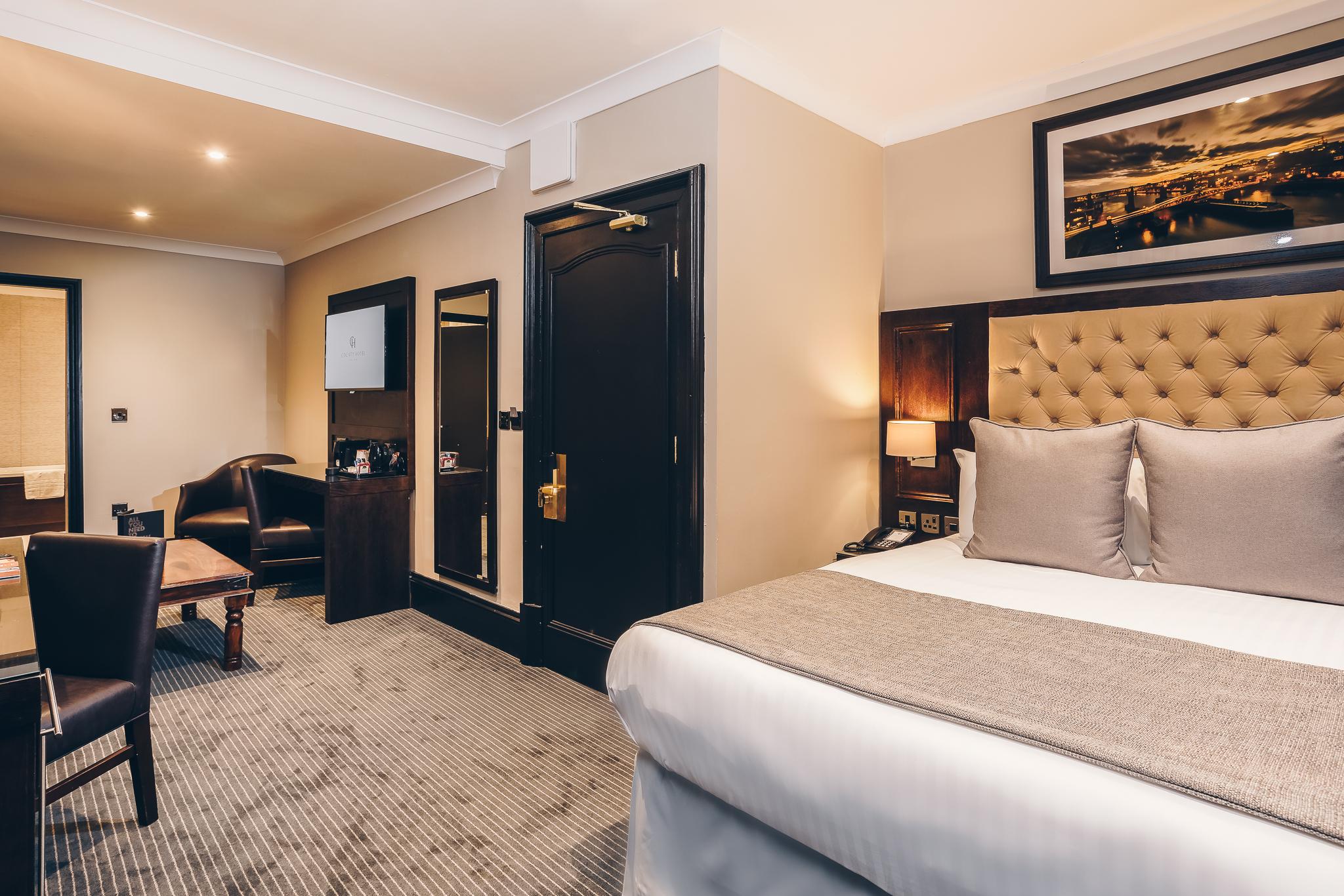 Junior Suite, King Bed