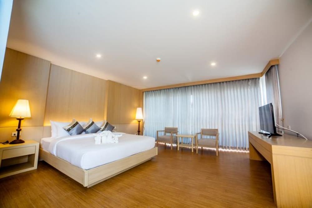 Phi Phi Harbour View Hotel 10/33