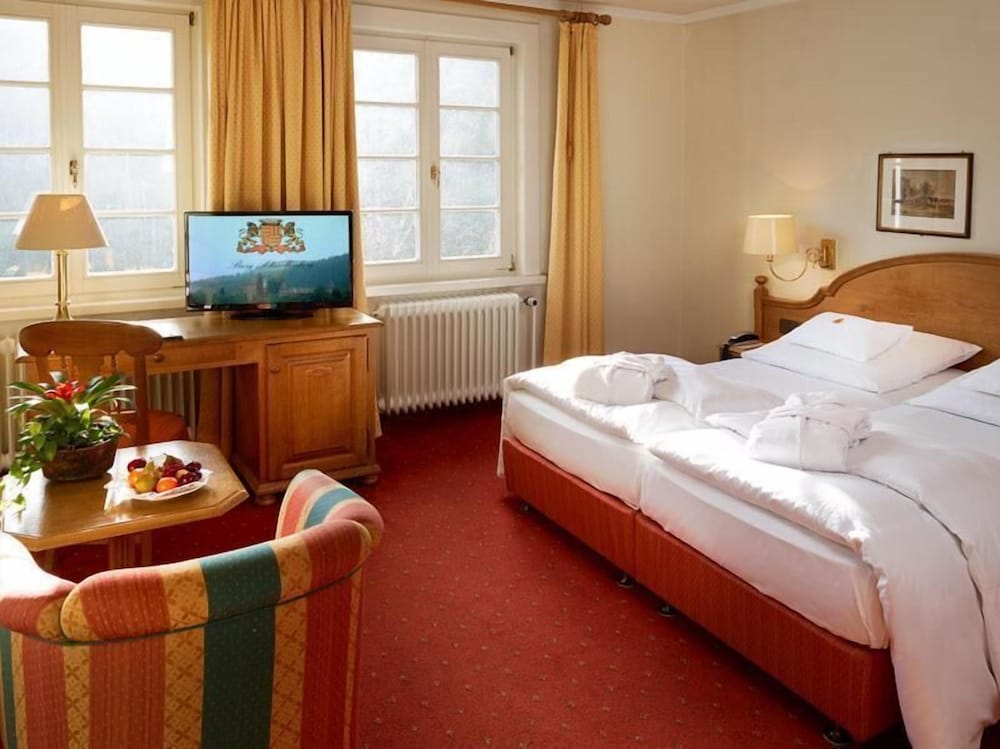 Hotel und Restaurant Burg Schnellenberg 15/54