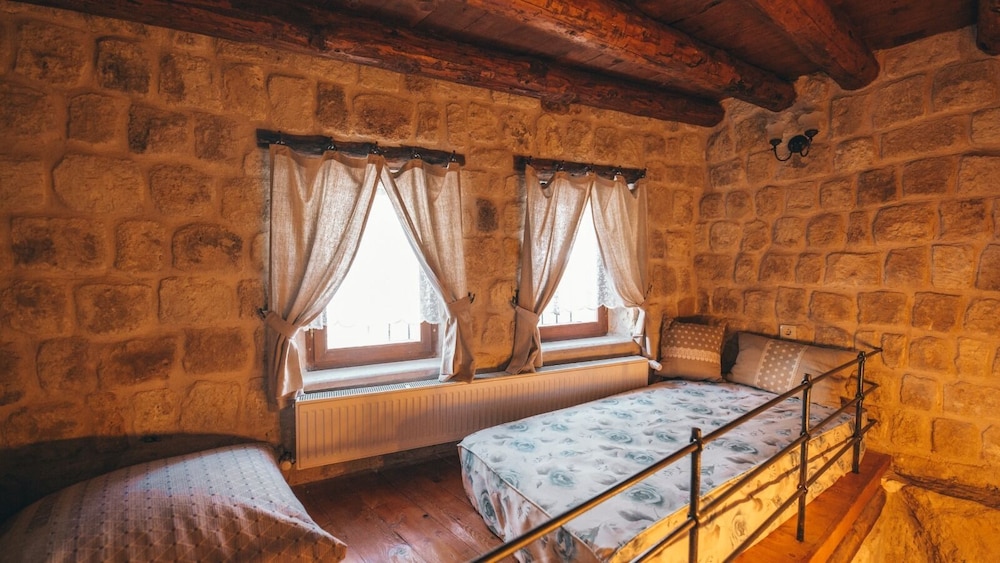 CAPPADOCIA OLD HOUSES 27/49