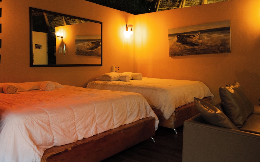 Palm Valley Cabins 8/50