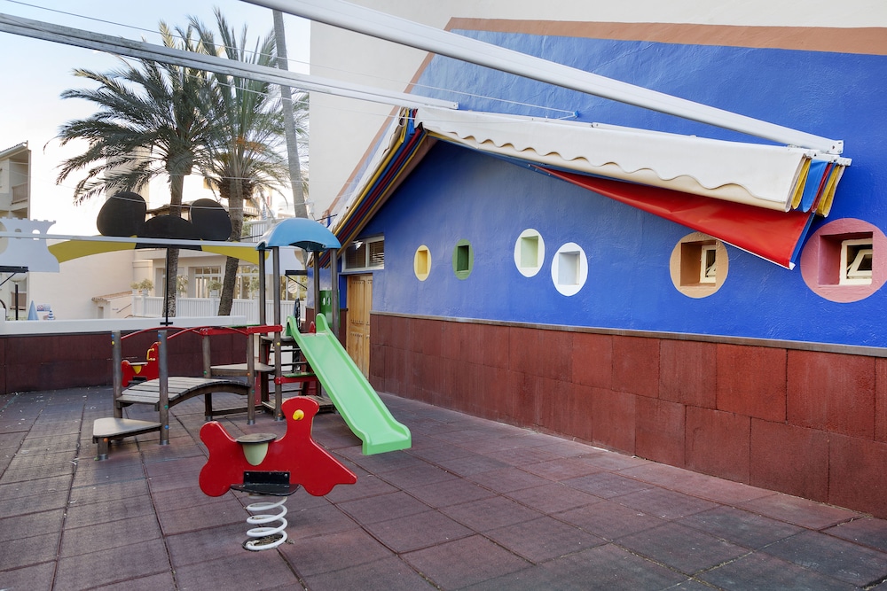 Crown Resorts Club Marbella 44/50