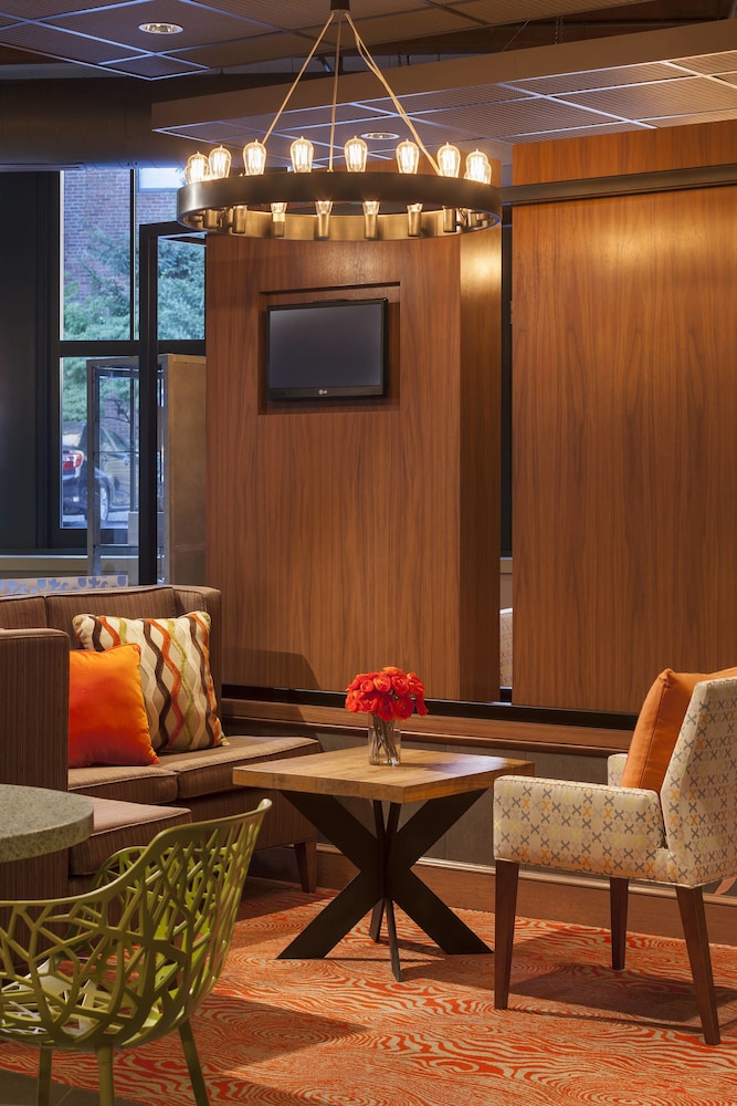 Residence Inn By Marriott Boston Downtown Seaport 31/45