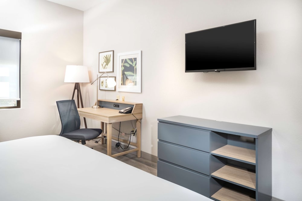 Country Inn and Suites by Radisson Stone Mountain GA 17/48
