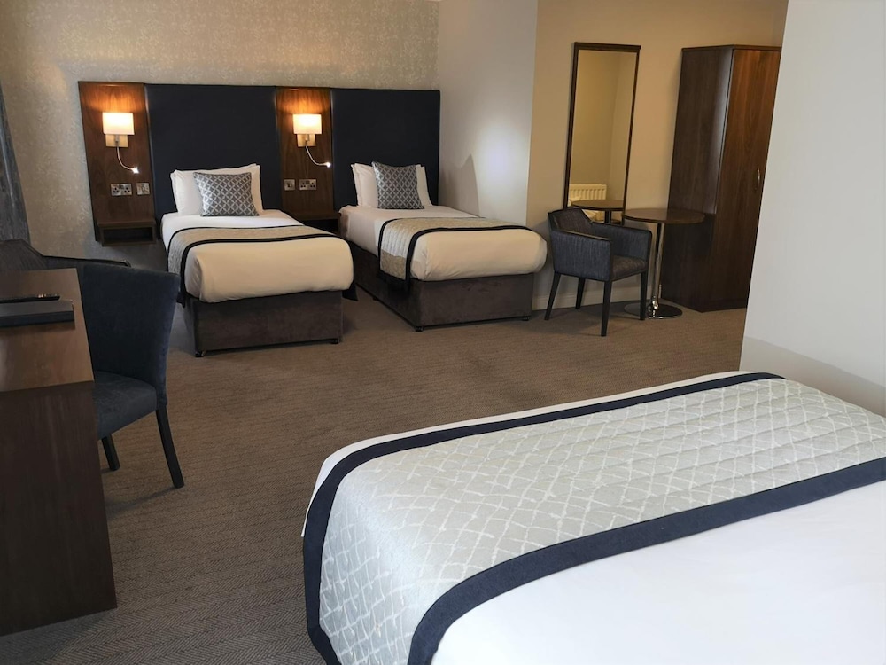 The Western Hotel 28/53