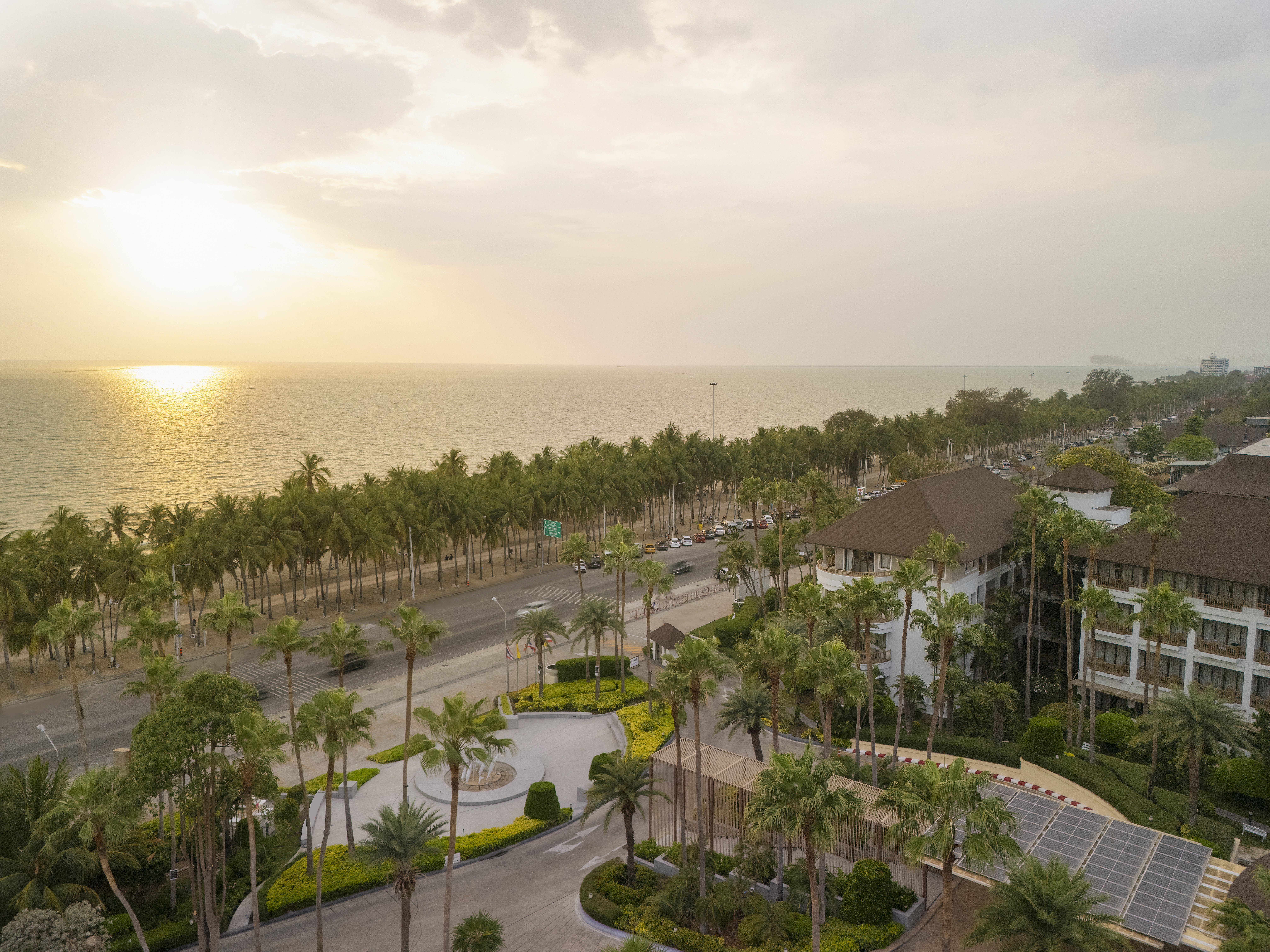 Amari Bangsaen (Formerly the Tide Resort Bangsaen) 4/64