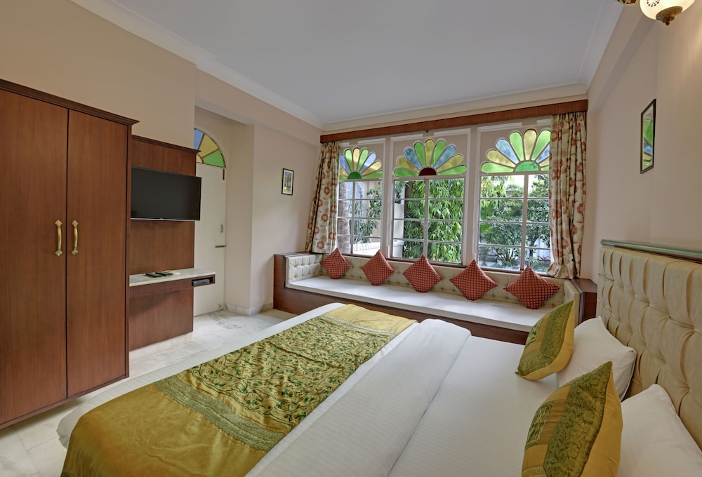 HOTEL RAJ PALACE 13/50