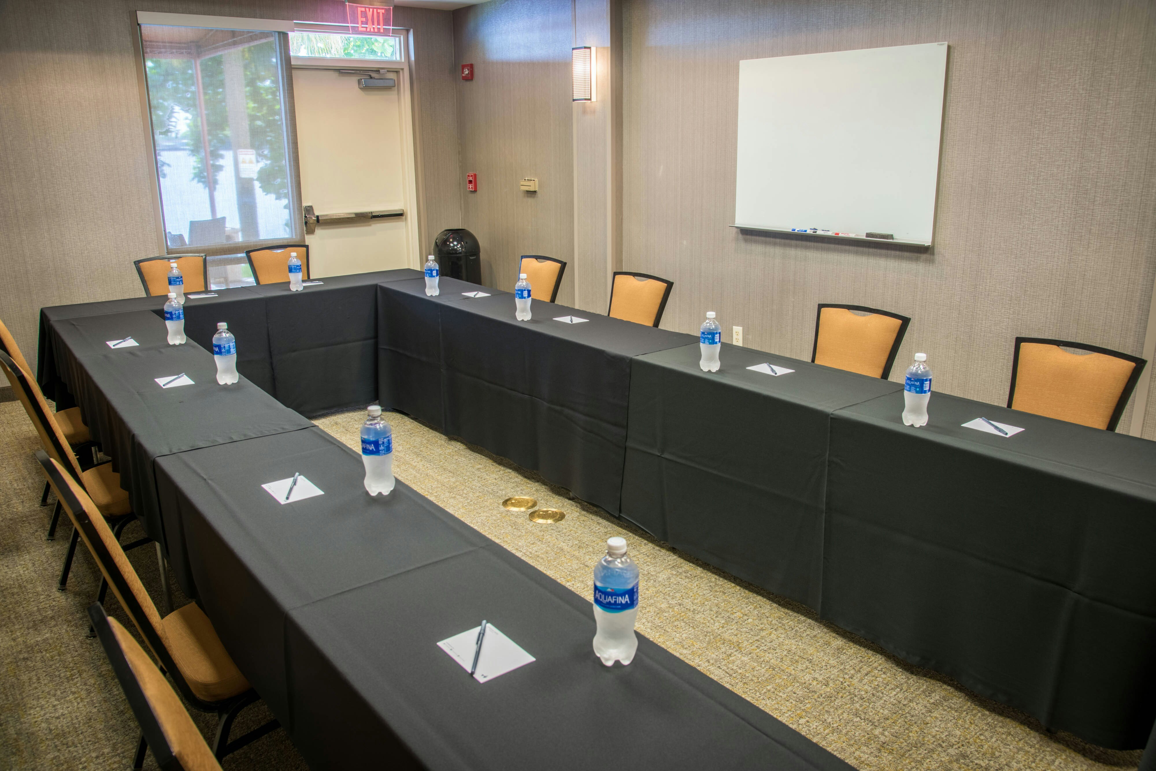 SpringHill Suites by Marriott Miami Airport South Blue Lagoon Area 12/14
