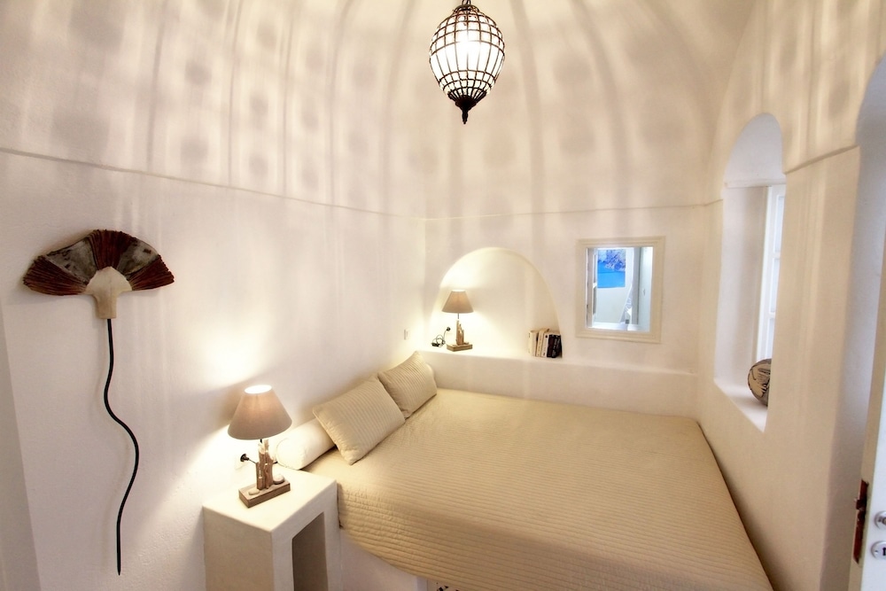 Onar Villas 9/50