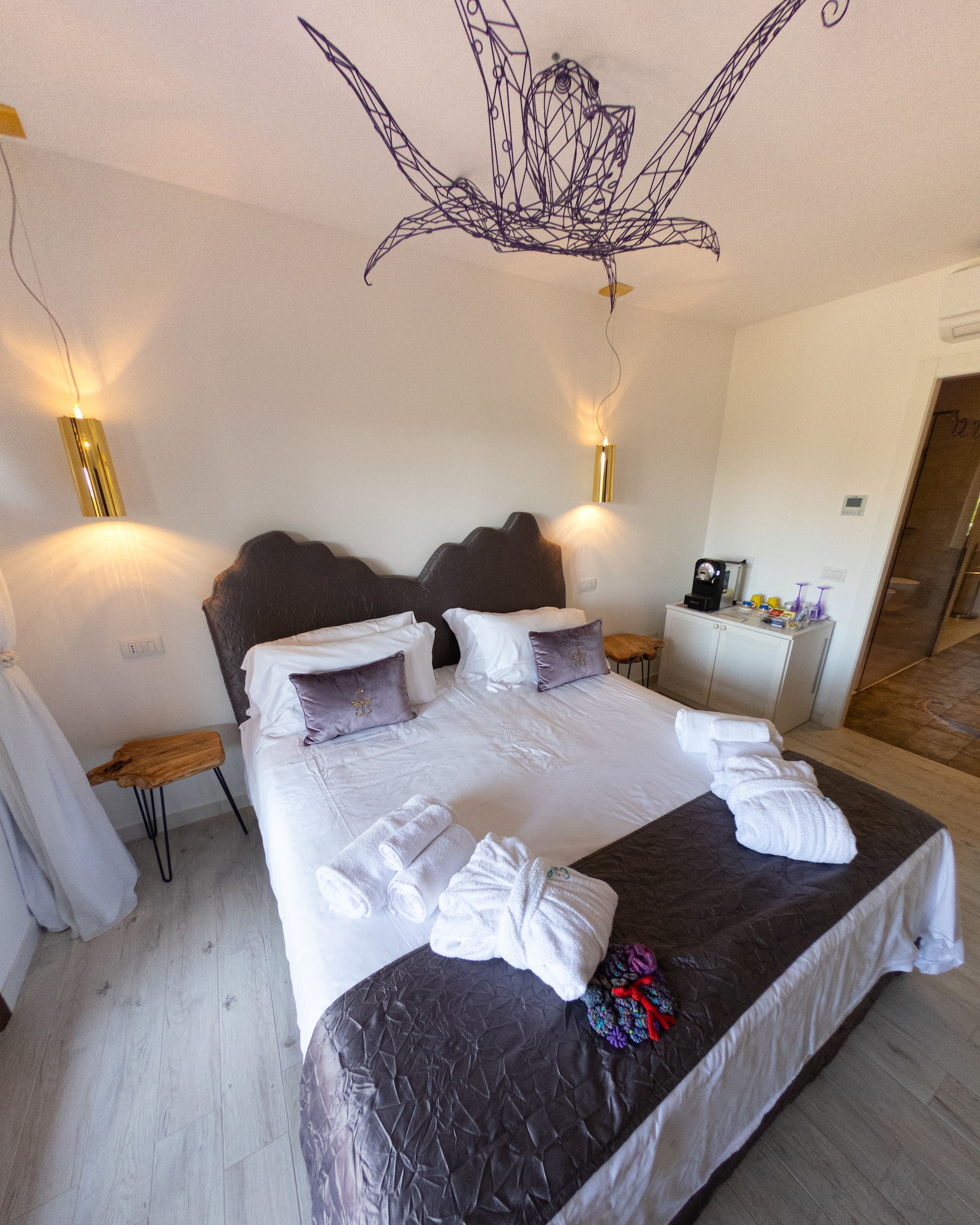 SUPERIOR, KING BED, SEA VIEW