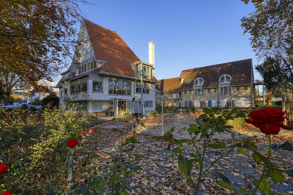 RELAIS DU SILENCE AUBERGE DU VIEUX CEDRE 26/31