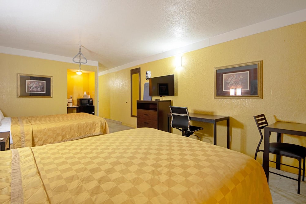 Economy Inn Suites 13/44