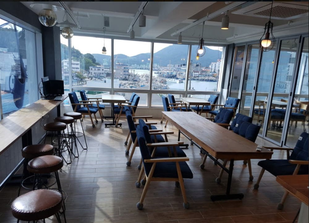 The View Hostel 22/27