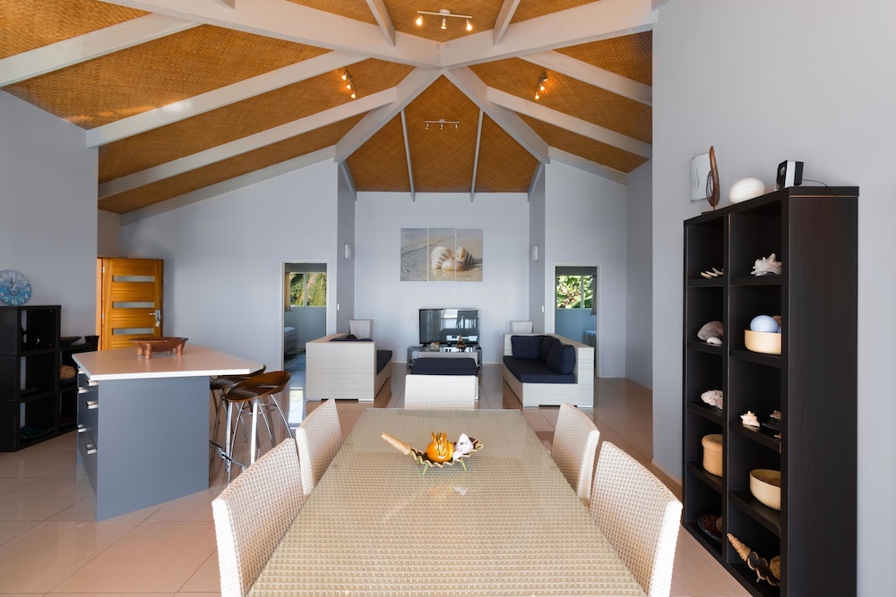 Ocean Spray Villas 10/35