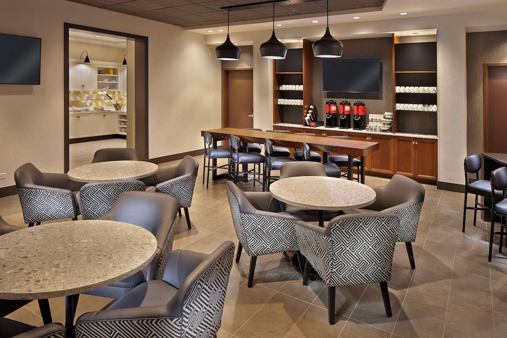 Hyatt Place Warwick/Providence Airport 44/58