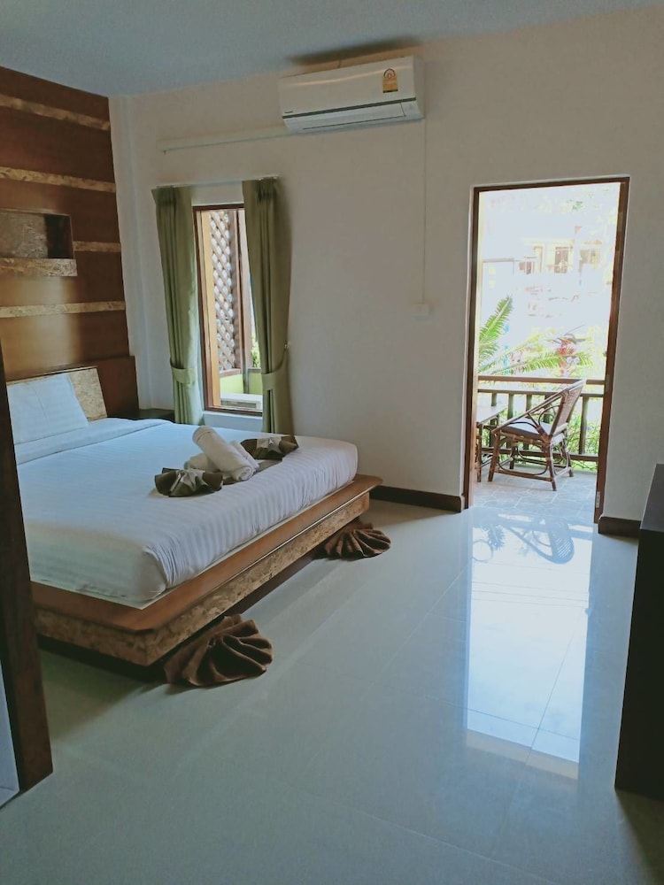 The Peace Tara House 30/72