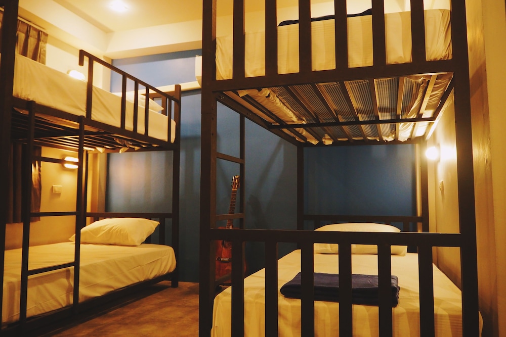 Hip Hostel 32/46