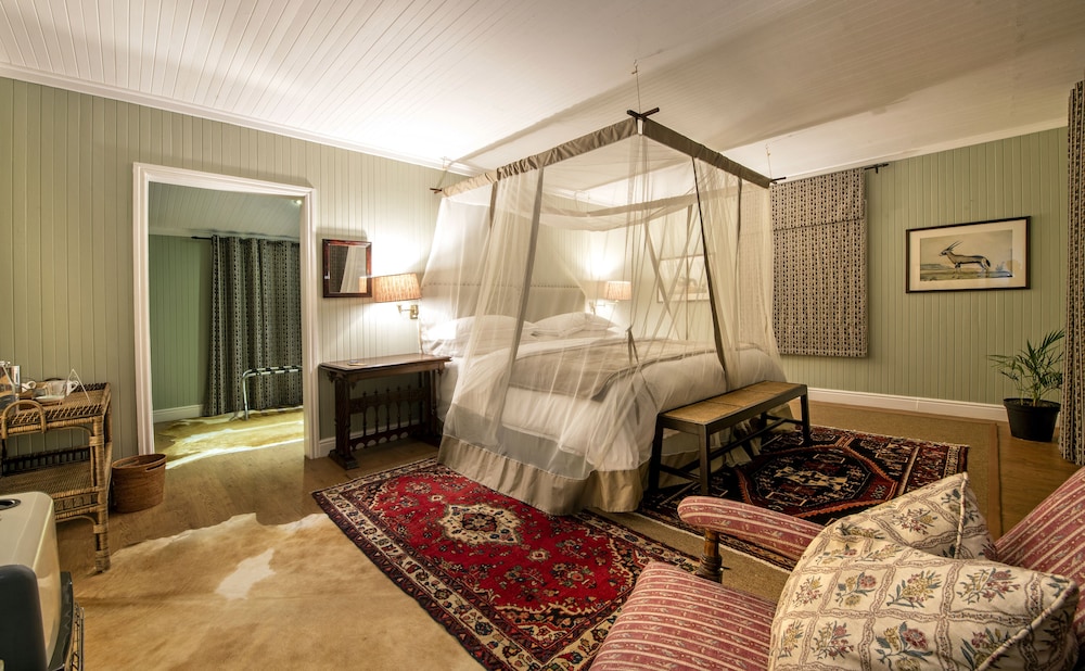 Camp Figtree 28/40