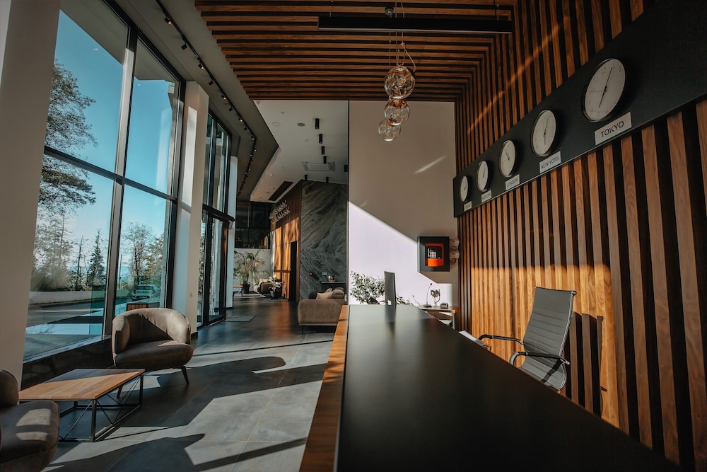 Capo Verde Hotel, Batumi 53/63