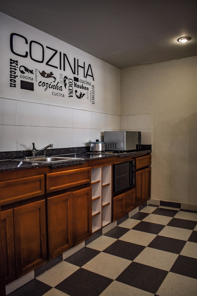 Cora 96 Street Suites and Apartments 3/50