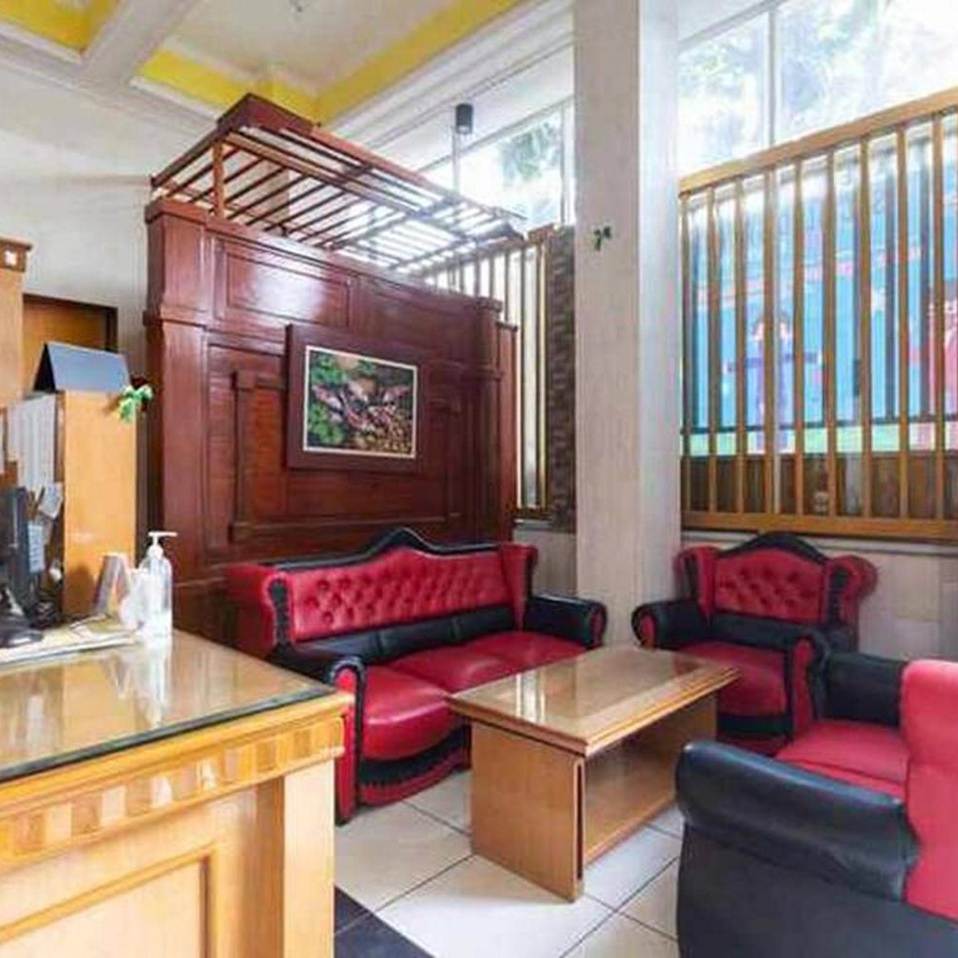 OYO 3727 Homestay Gayatri Sawojajar 43/57