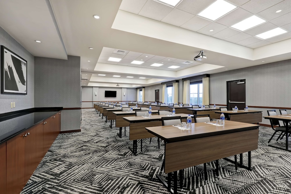 Hyatt Place San Antonio–North/Stone Oak 57/62