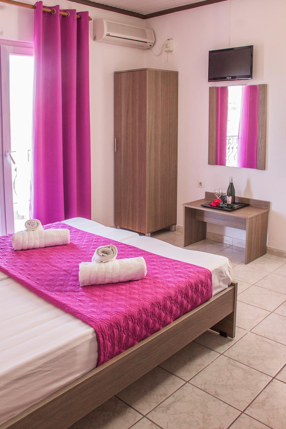 Christina Hotel 15/50