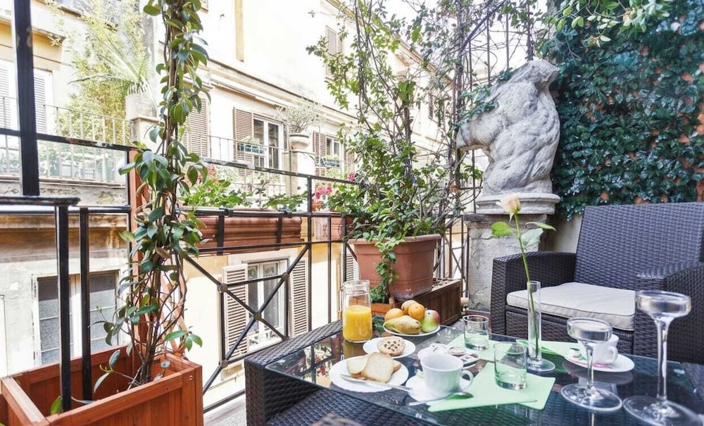 Pantheon View B&B 59/73