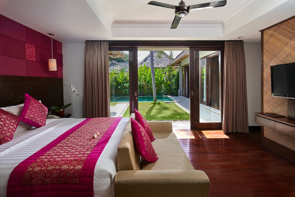 3 BEDROOMS, LUXURY, VILLA, PRIVATE POOL