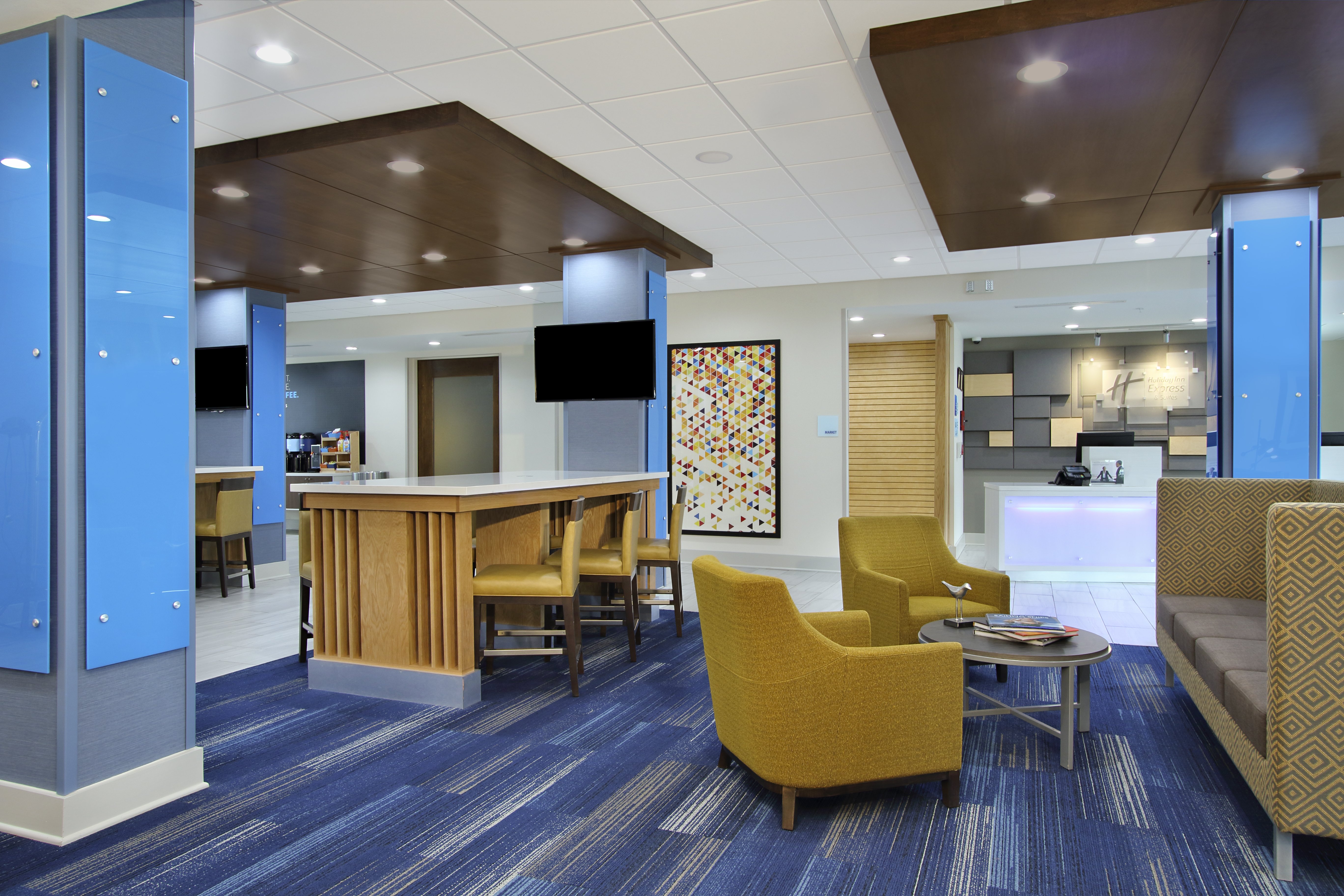 Holiday Inn Express & Suites Lake Charles South Casino Area 7/55