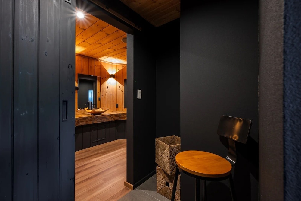 Hooting Owl Lodge 35/43