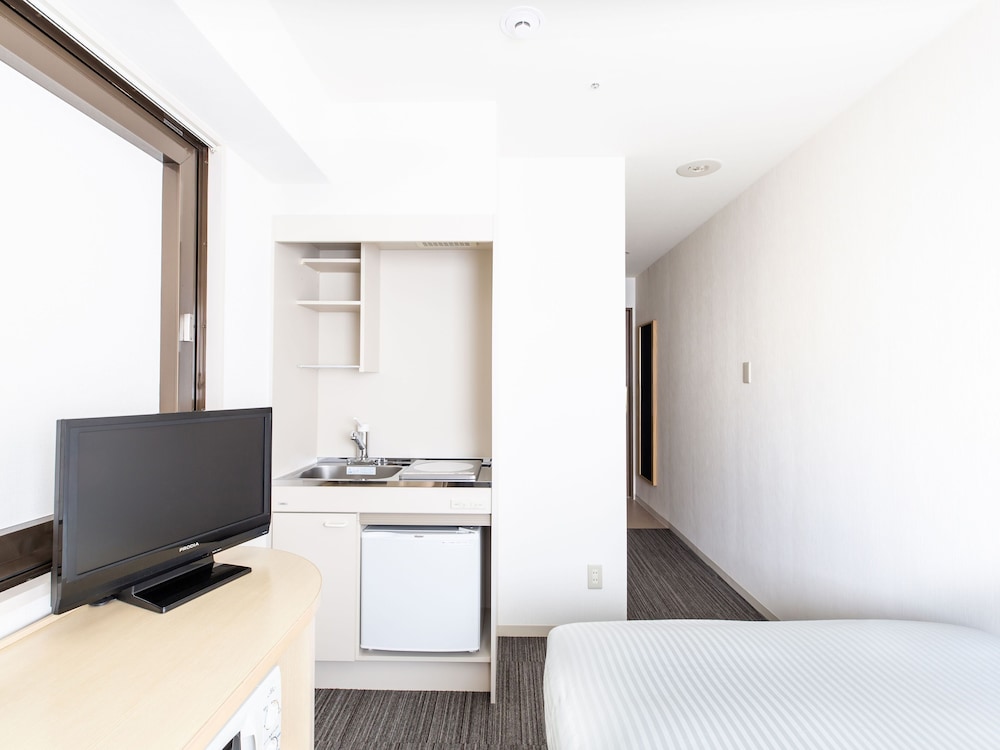 SUPERIOR, SEMI DOUBLE BED, NO CLEANING SERVICES, KITCHEN
