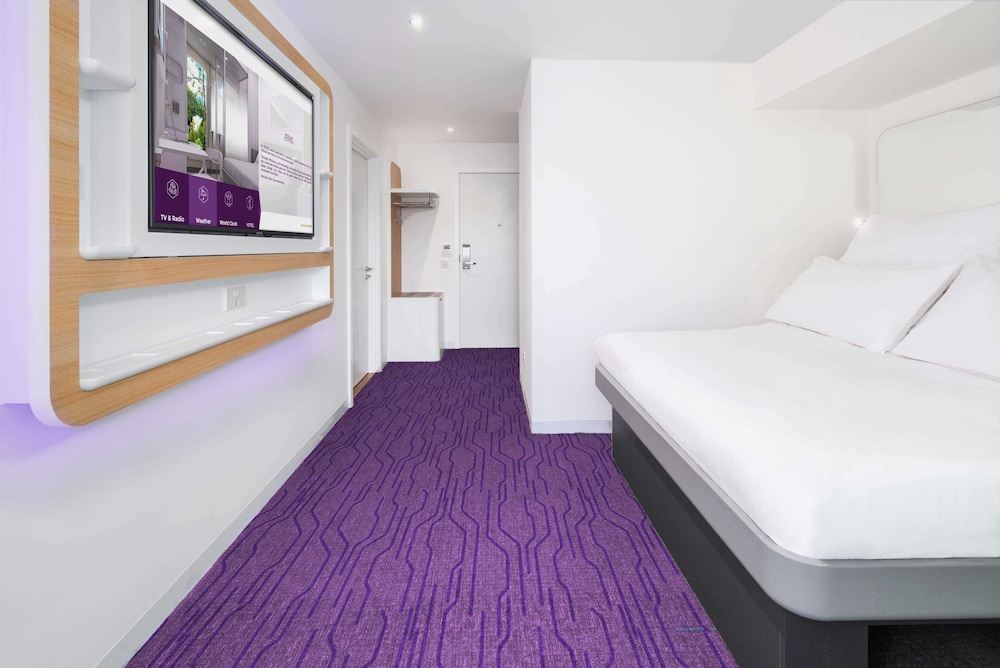 YOTEL Edinburgh, Select by Hilton 15/72