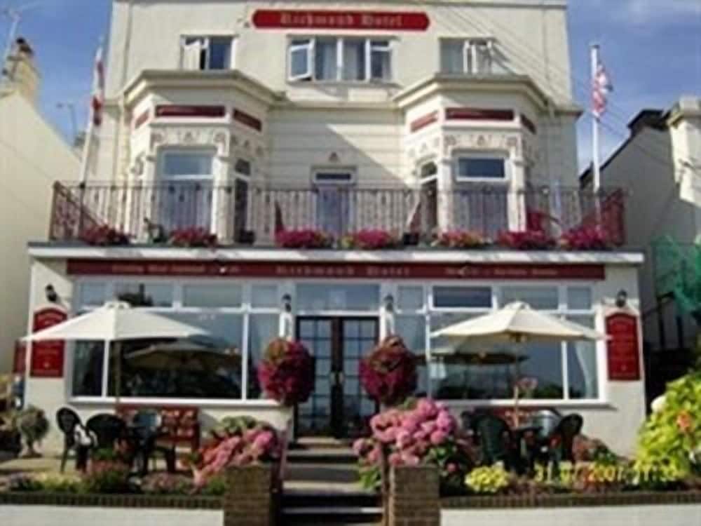 Richmond Hotel Guest House 2/15