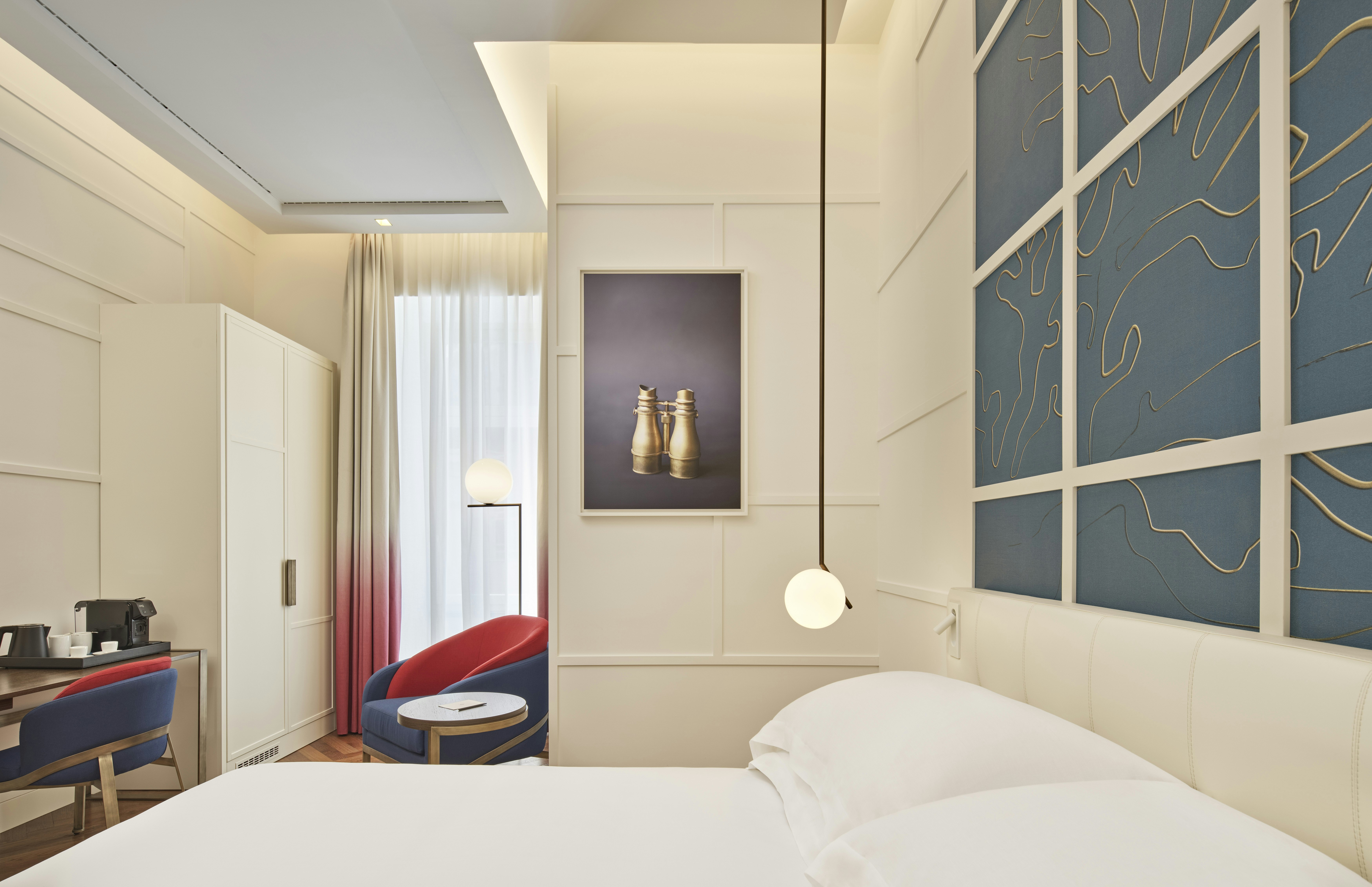 De Bonart Naples, Curio Collection by Hilton 17/50