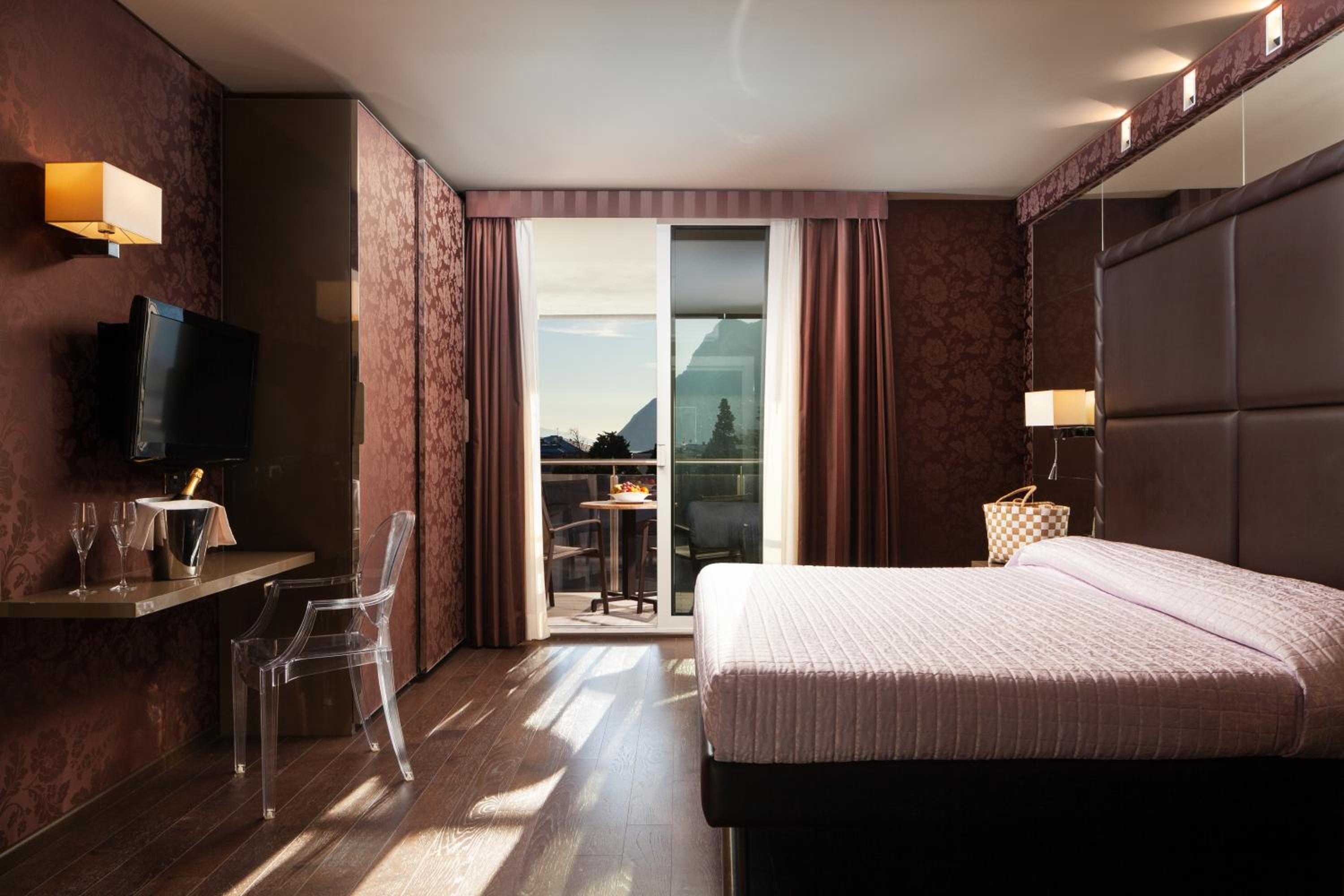Suite, Terrace